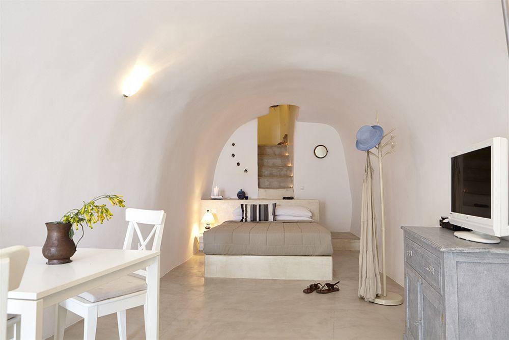 Liakada Oia Suites ภายนอก รูปภาพ