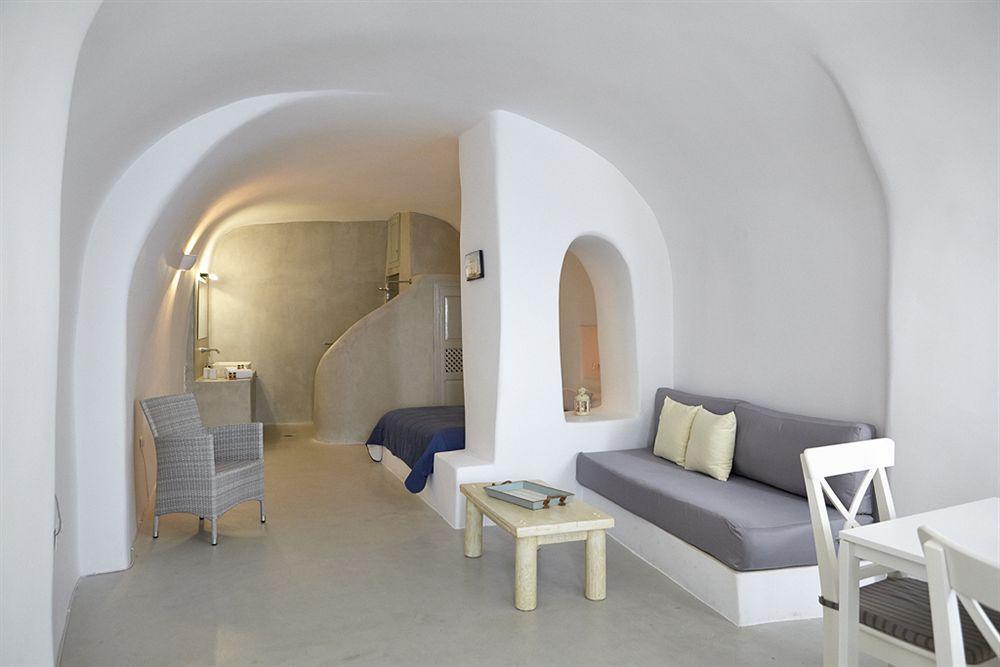 Liakada Oia Suites ภายนอก รูปภาพ