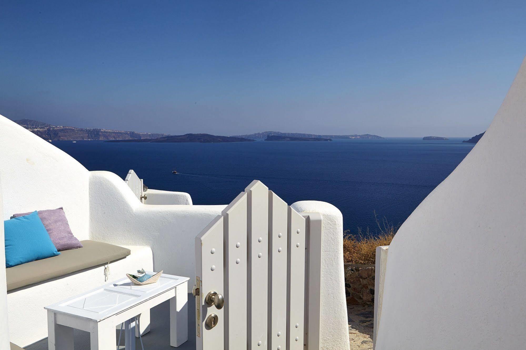 Liakada Oia Suites ภายนอก รูปภาพ
