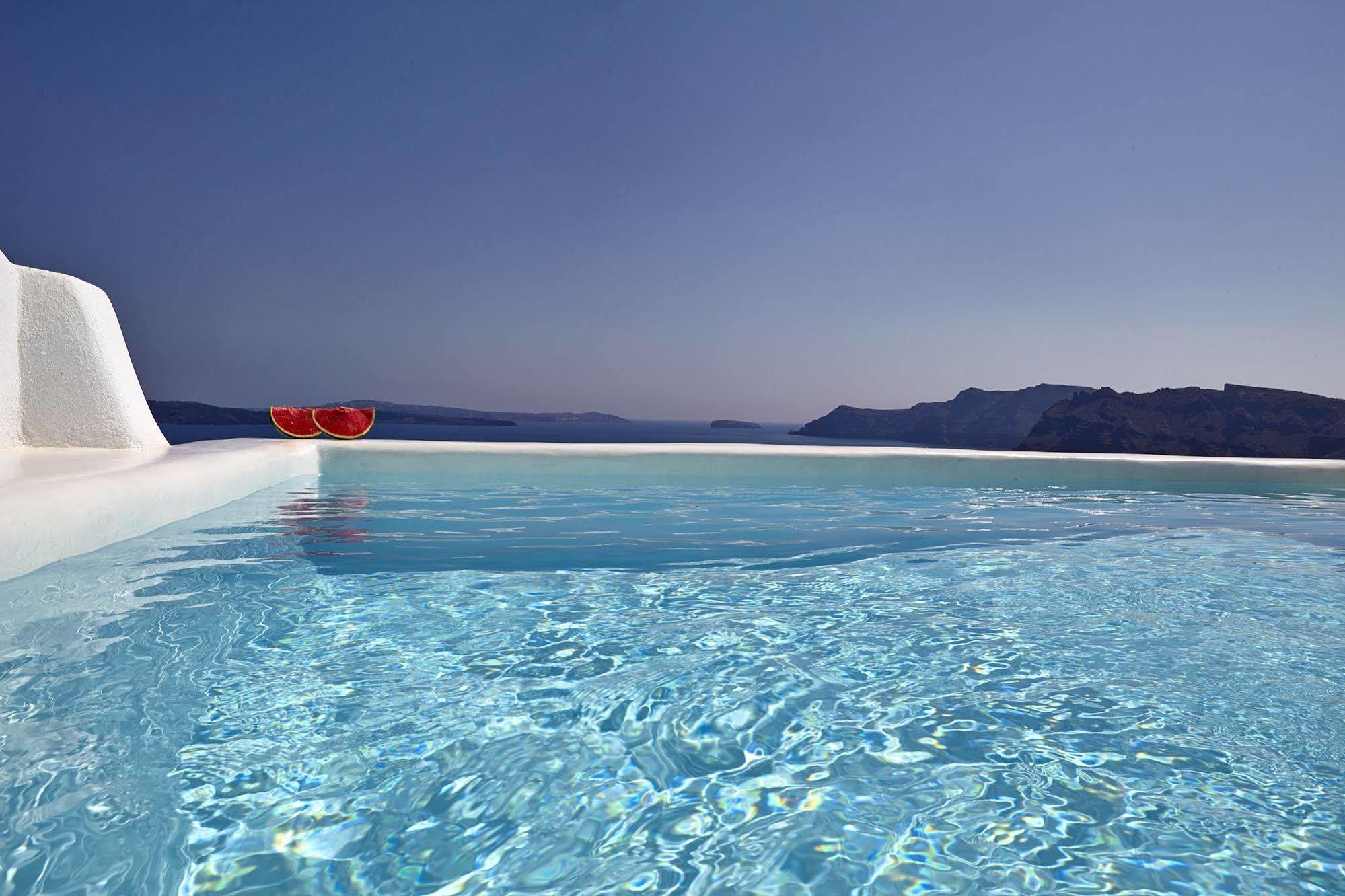 Liakada Oia Suites ภายนอก รูปภาพ