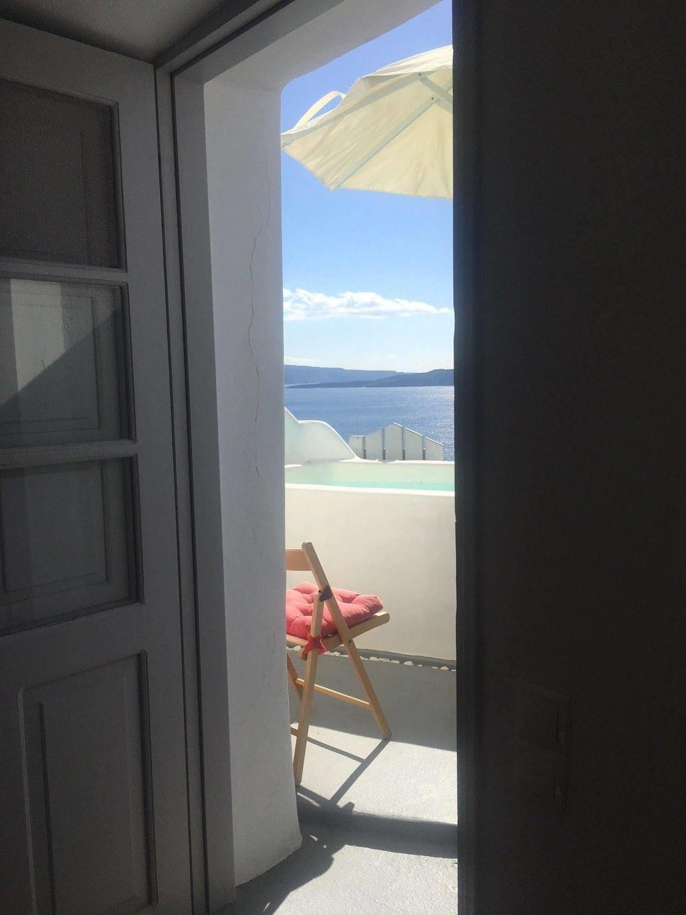 Liakada Oia Suites ภายนอก รูปภาพ
